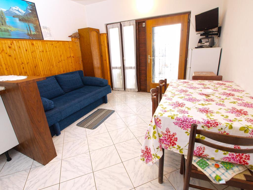 Apartments Evelina 1057 Pješčana Uvala Kültér fotó